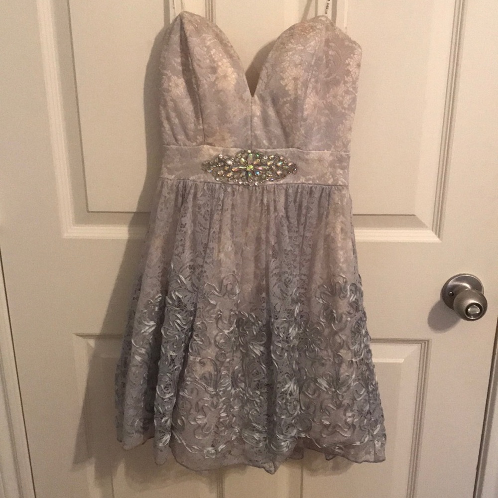 Strapless dress